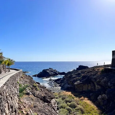 Seaview Paradise Hard Rock *